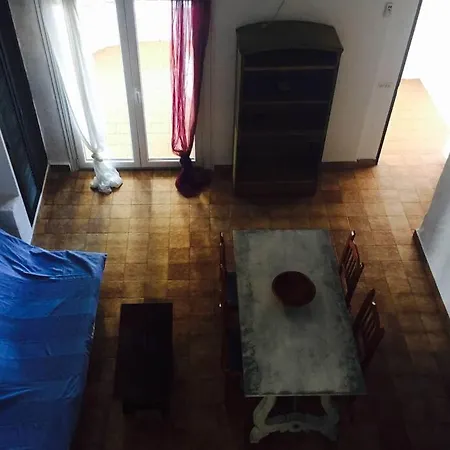 Ferienhaus 6 *